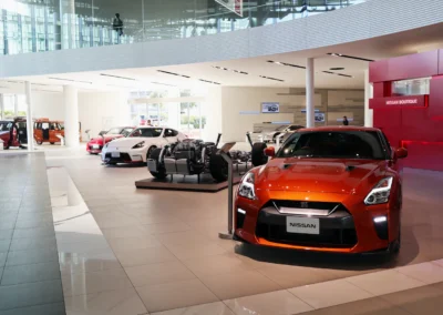 Autobedrijf met showroom