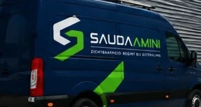 Bedrijfswagen wrap in huisstijl